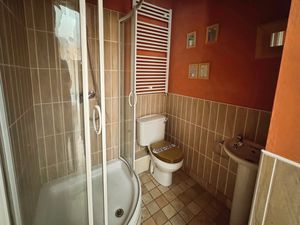 Photo 10- click for photo gallery